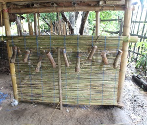 Bamboo blind loom